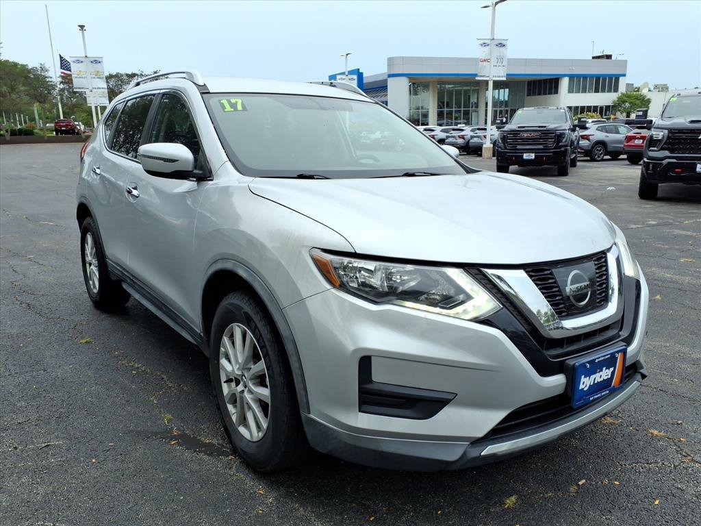 Used 2017 Nissan Rogue SV AWD/4WD image 1