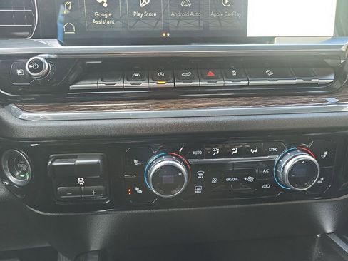 Used 2023 GMC Sierra 1500 Elevation image 23