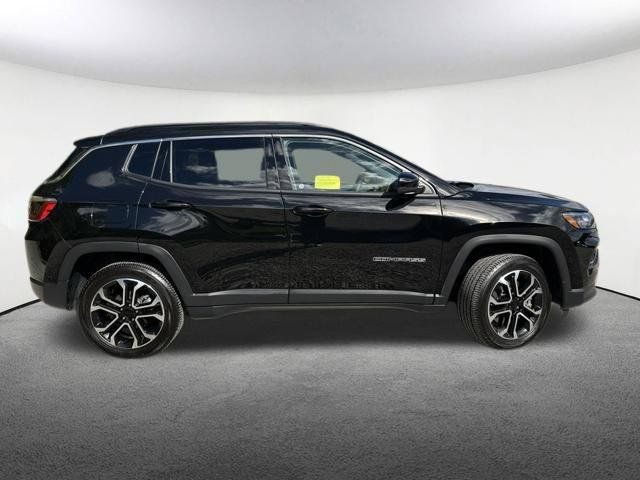 Used 2023 Jeep Compass Limited AWD/4WD image 18