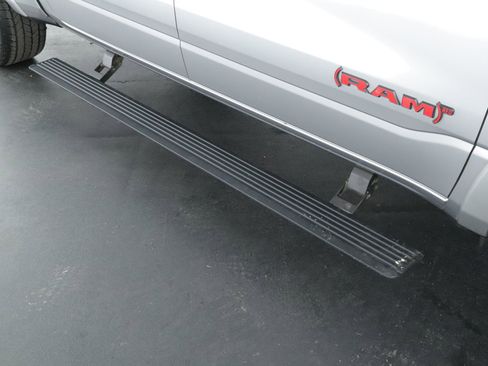 Used 2022 RAM 1500 Limited image 23