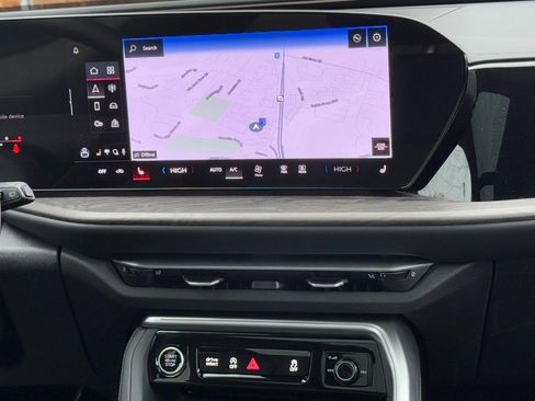 Used 2025 Audi Q5 Premium w/ Convenience Package image 13