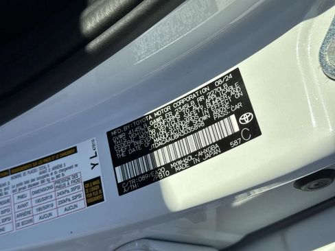 Used 2024 Toyota Prius XLE image 42