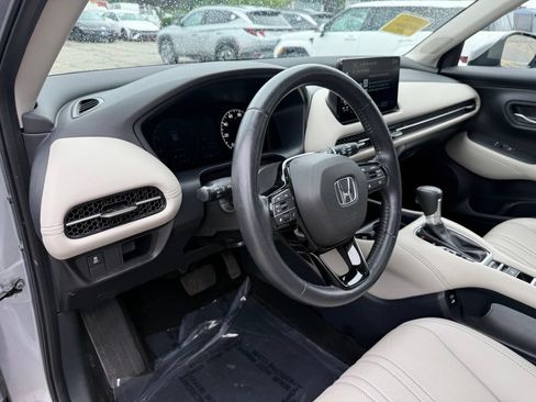 Used 2025 Honda HR-V EX-L image 17