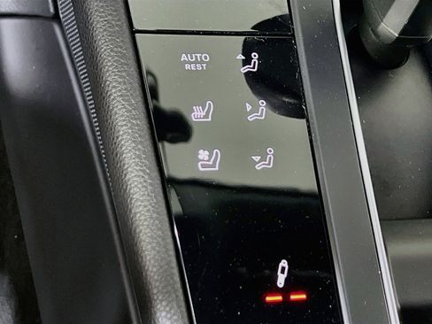 Used 2023 Porsche Macan S AWD/4WD image 20