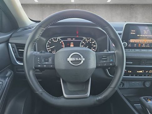 Used 2025 Nissan Rogue SV AWD/4WD image 21