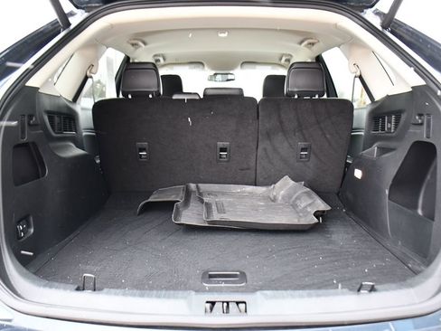 Used 2024 Ford Edge SEL w/ Convenience Package image 18