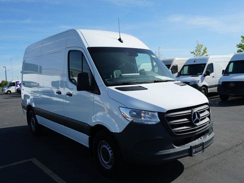 Used 2024 Mercedes-Benz Sprinter 144 Cargo image 3