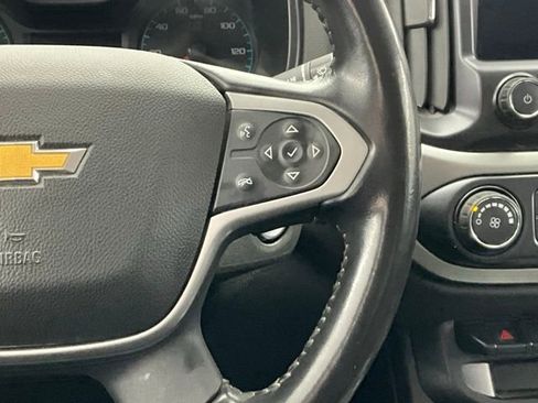 Used 2021 Chevrolet Colorado LT AWD/4WD image 18