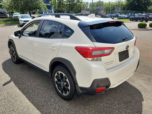 Used 2023 Subaru Crosstrek 2.0i Premium image 4