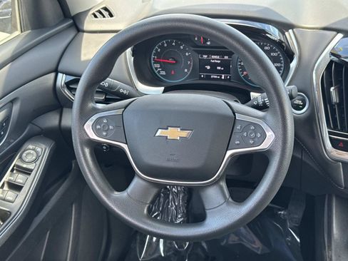Used 2018 Chevrolet Traverse LS FWD image 10