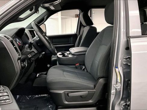 Used 2024 RAM 2500 Tradesman w/ Chrome Appearance Group image 24