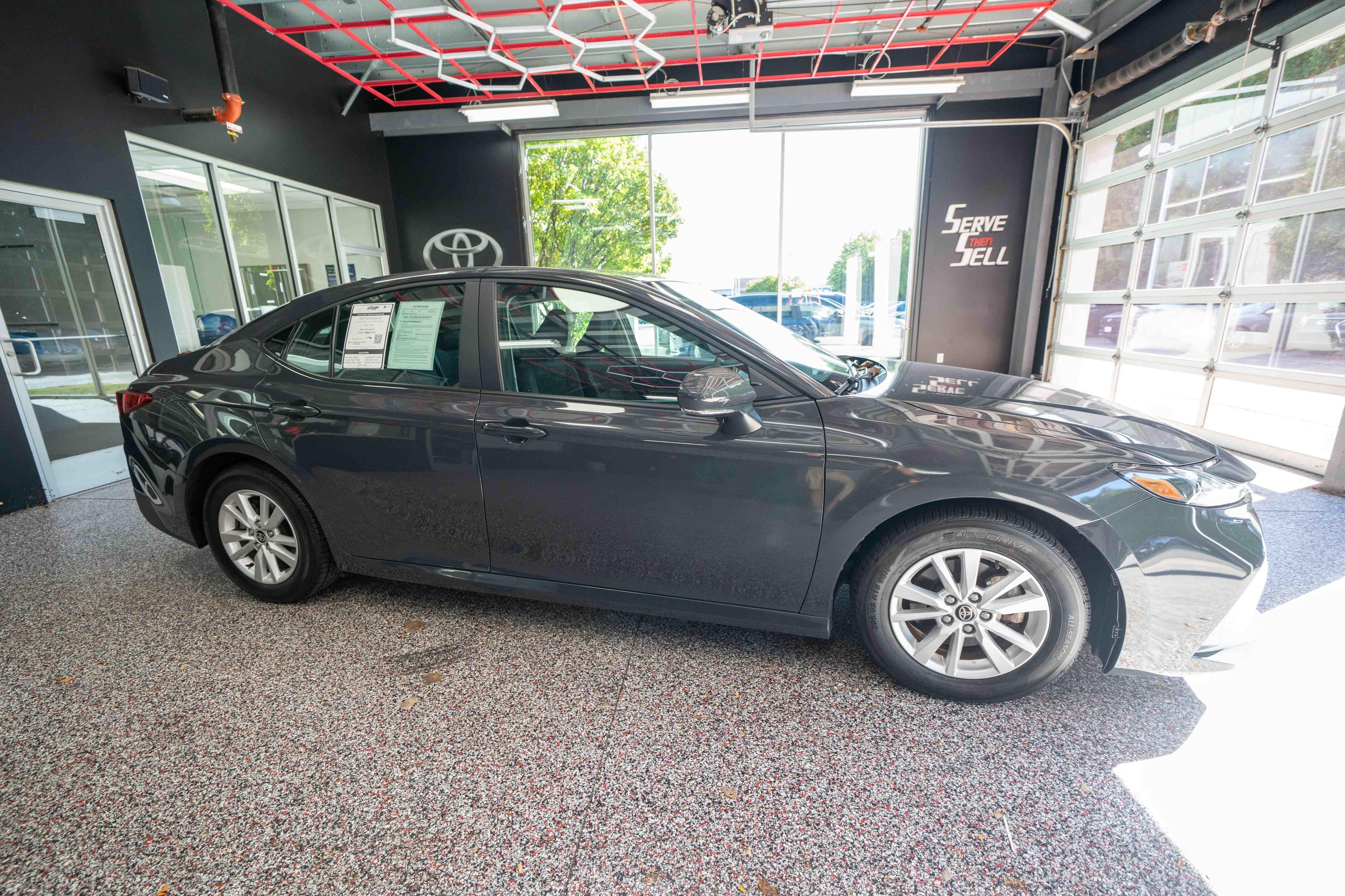 Used 2025 Toyota Camry LE FWD image 5