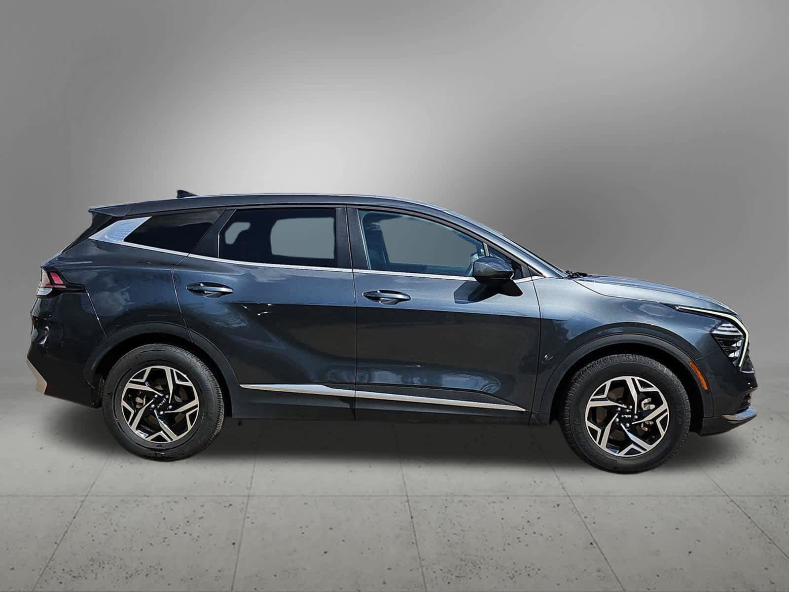 Used 2024 Kia Sportage LX FWD image 7