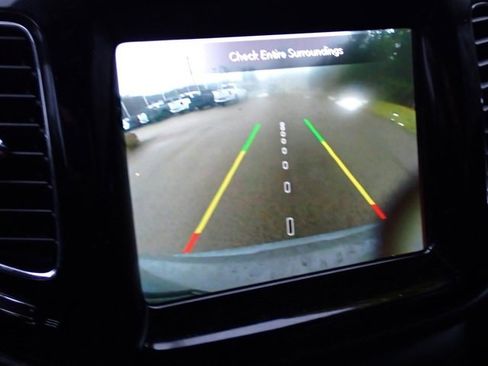 Used 2021 Jeep Compass Limited w/ Elite Exterior Group image 26