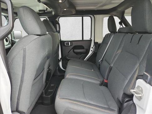 Used 2024 Jeep Wrangler Sport S image 15