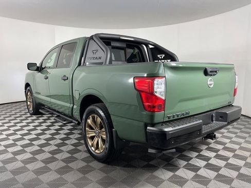 Used 2024 Nissan Titan SV w/ SV Bronze Edition Package image 7