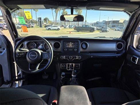 Used 2020 Jeep Wrangler Unlimited Sport S image 16