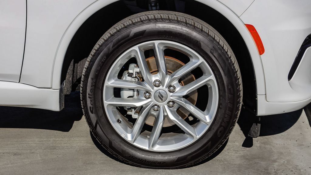 Used 2023 Dodge Durango GT AWD/4WD image 11