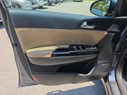 Used 2020 Kia Sportage SX FWD image 18