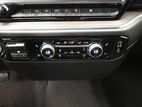 Used 2025 GMC Sierra 1500 SLT RWD image 4