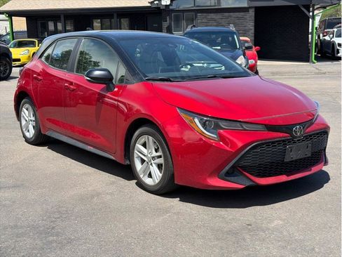 Used 2022 Toyota Corolla SE FWD image 3