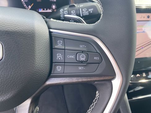 New 2026 Jeep Grand Cherokee L Limited image 18