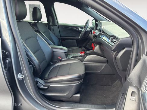 Used 2025 Ford Escape ST-Line AWD/4WD image 24