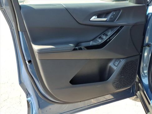 New 2027 Chevrolet Equinox LT w/ Convenience Package II FWD image 14