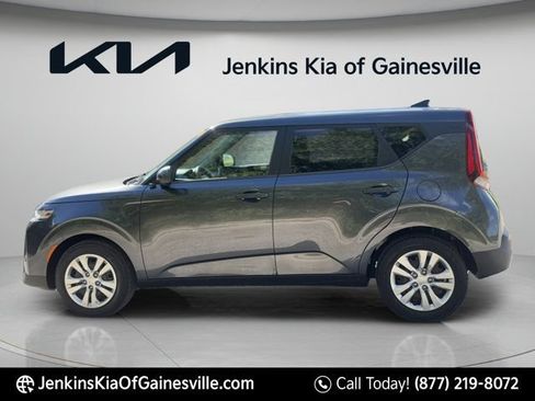 Used 2021 Kia Soul LX FWD image 4