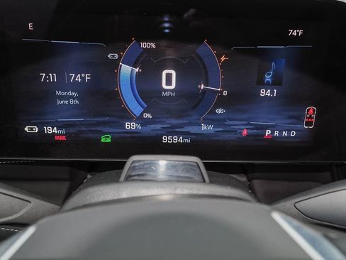 Certified 2025 Chevrolet Blazer EV LT w/ Super Cruise Package AWD/4WD image 14