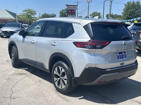Used 2023 Nissan Rogue SV AWD/4WD image 3