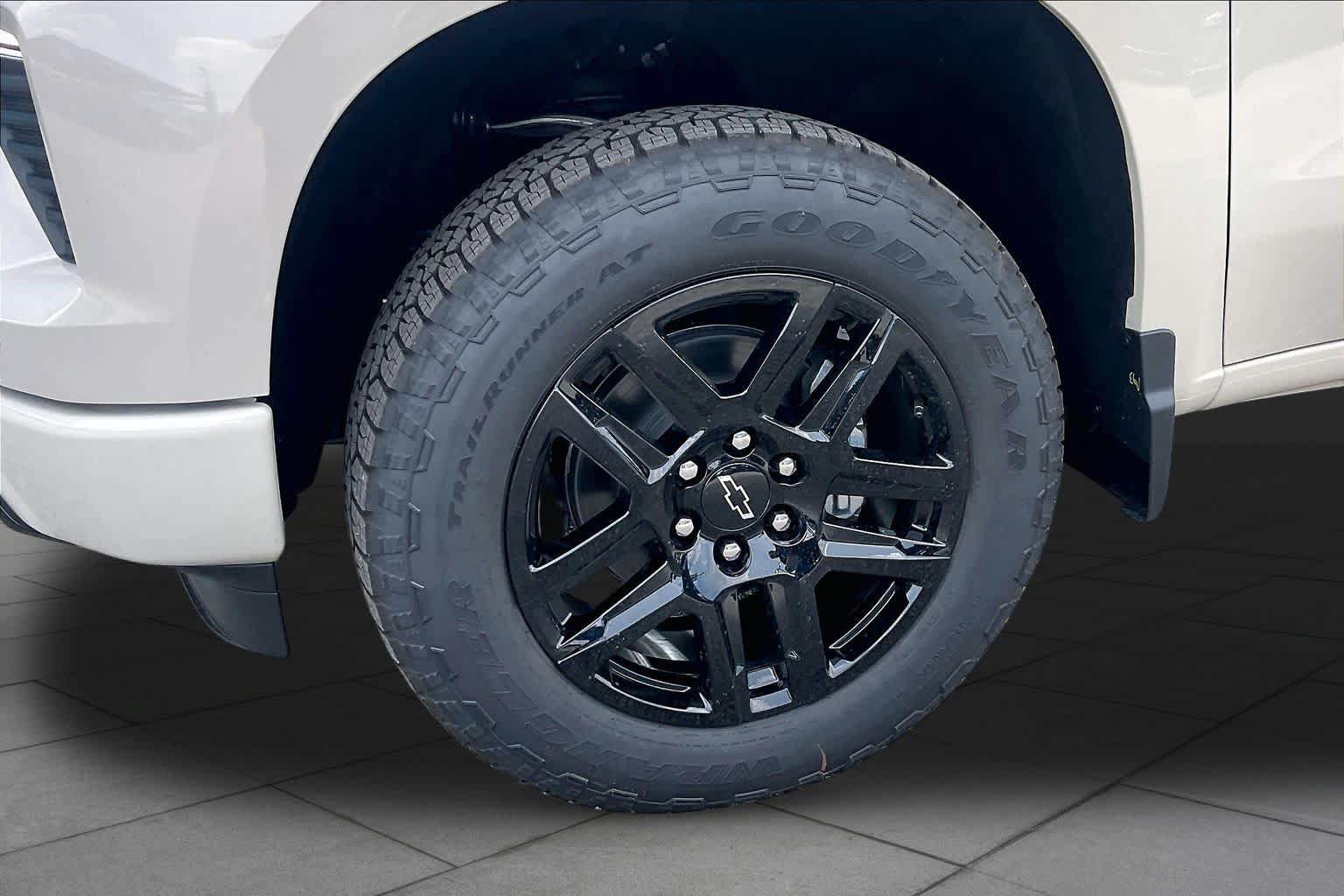 New 2026 Chevrolet Silverado 1500 RST w/ RST Select Package AWD/4WD image 11