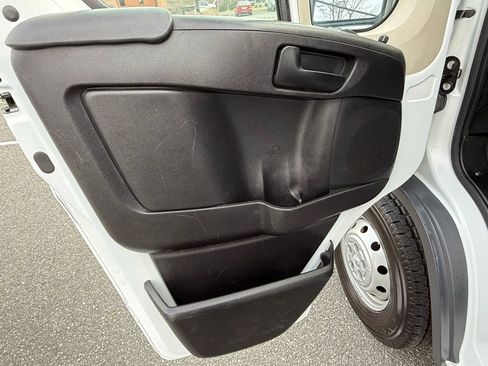 Used 2017 RAM ProMaster 1500 image 58