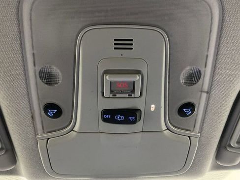 Used 2020 Toyota Prius Prime XLE image 41