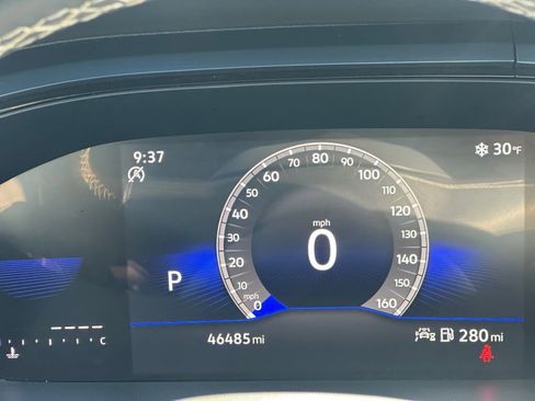 Used 2024 Volkswagen Taos SE image 13