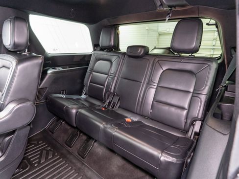 Used 2021 Lincoln Navigator Reserve RWD image 35