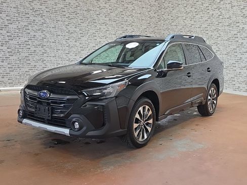 Used 2023 Subaru Outback Limited AWD/4WD image 3