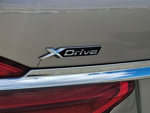 Used 2016 BMW 750i xDrive 750i xDrive image 34