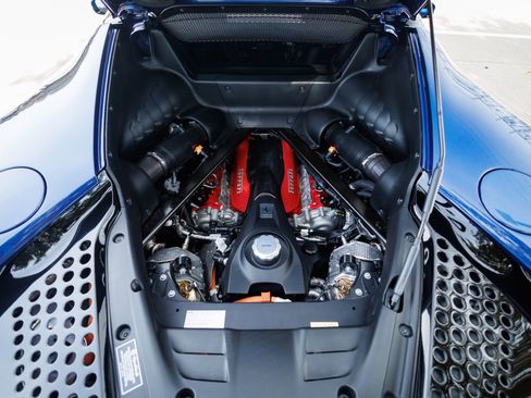 Used 2022 Ferrari SF90 Stradale image 79