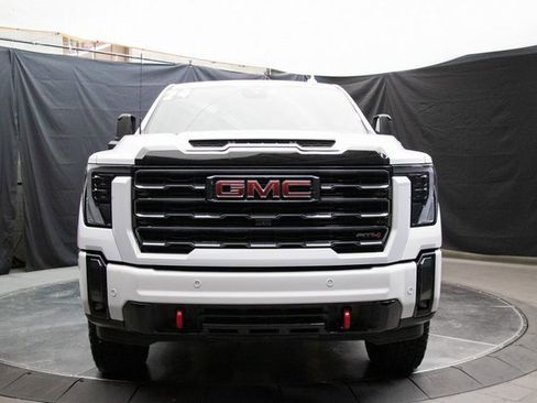 Used 2024 GMC Sierra 3500 AT4 w/ AT4 Premium Plus Package image 4