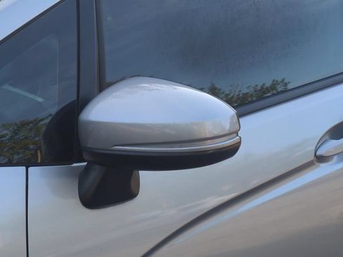 Used 2020 Honda Fit LX image 25