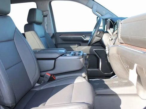 New 2026 GMC Sierra 3500 SLT AWD/4WD image 20