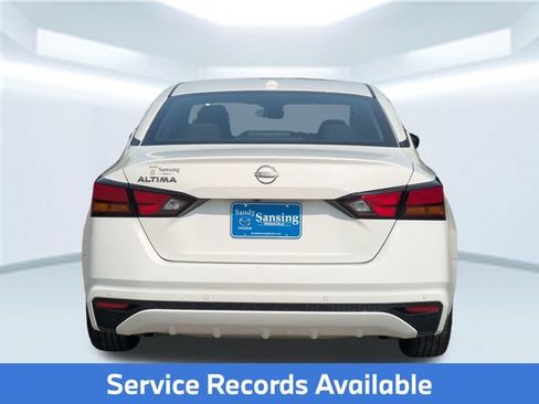 Used 2025 Nissan Altima 2.5 SV FWD image 5