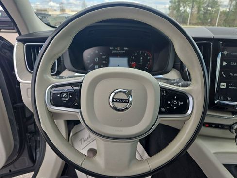 Used 2020 Volvo XC60 T5 Inscription image 16