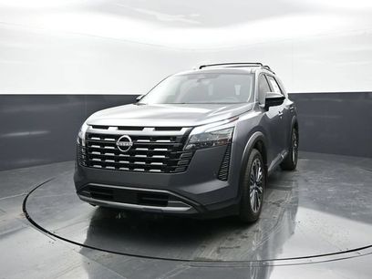 New 2026 Nissan Pathfinder Platinum
