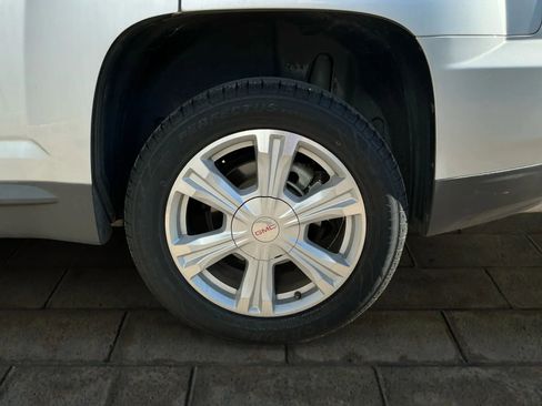 Used 2017 GMC Terrain SLE image 17