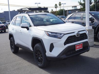 New 2025 Toyota RAV4 XLE