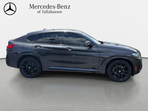 Used 2025 BMW X4 xDrive30i w/ M Sport Package AWD/4WD image 4
