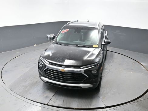 Used 2025 Chevrolet TrailBlazer LT w/ Driver Confidence Package image 42