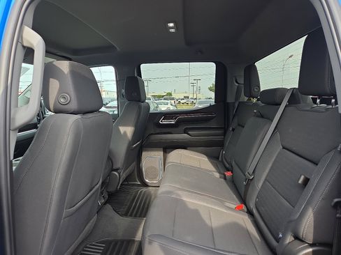 Used 2024 GMC Sierra 1500 Elevation AWD/4WD image 9